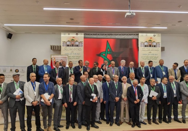 السادة رؤساء مجالس العمالات و الأقاليم