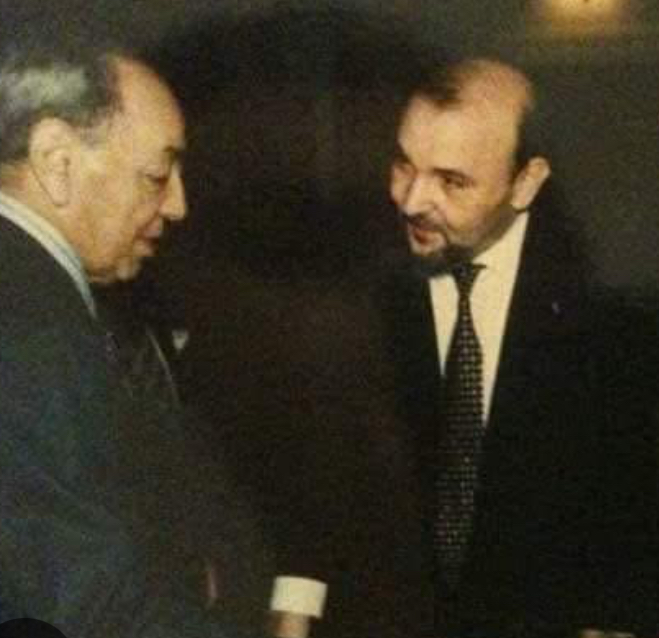 الملك الراحل الحسن الثاني يستقبل عبد العزيز لمسيوي